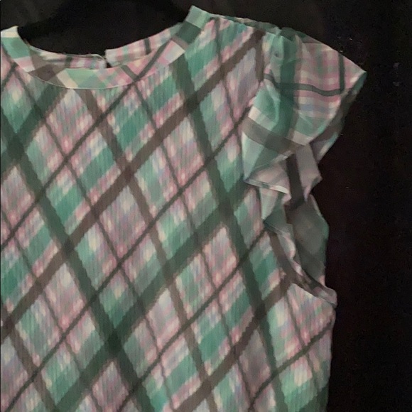 Ann Taylor • Plaid Flutter Sleeve Top - Picture 3 of 9
